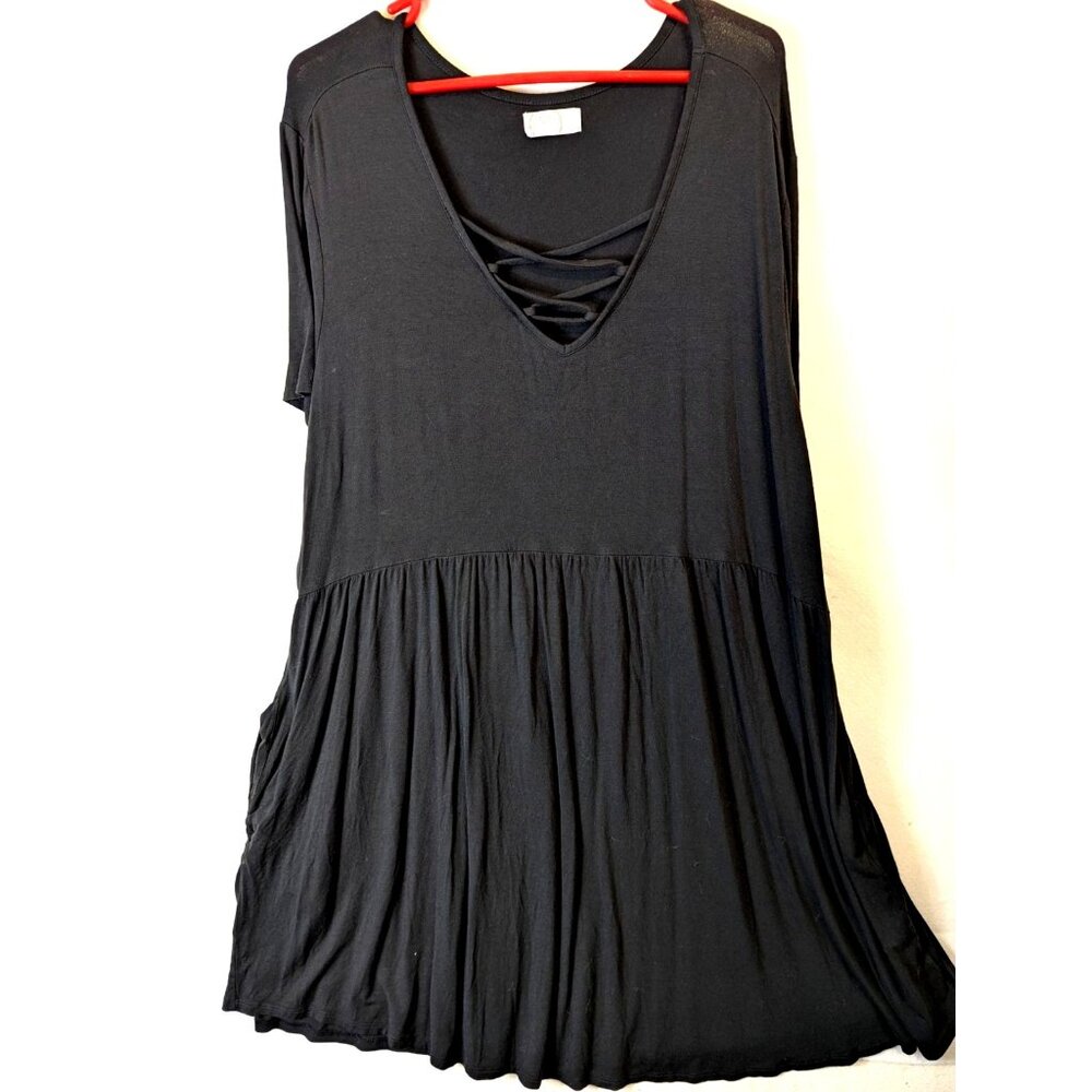 24/7 Maunces Black Flowy Dress Plus 3X V-Neck Whimsy Goth Short Sleeve Pockets